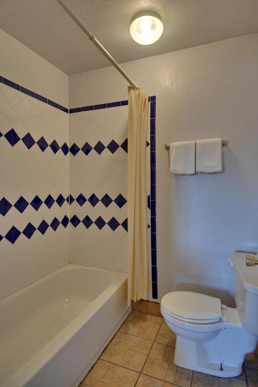 American Executive Inn Mesa Room photo