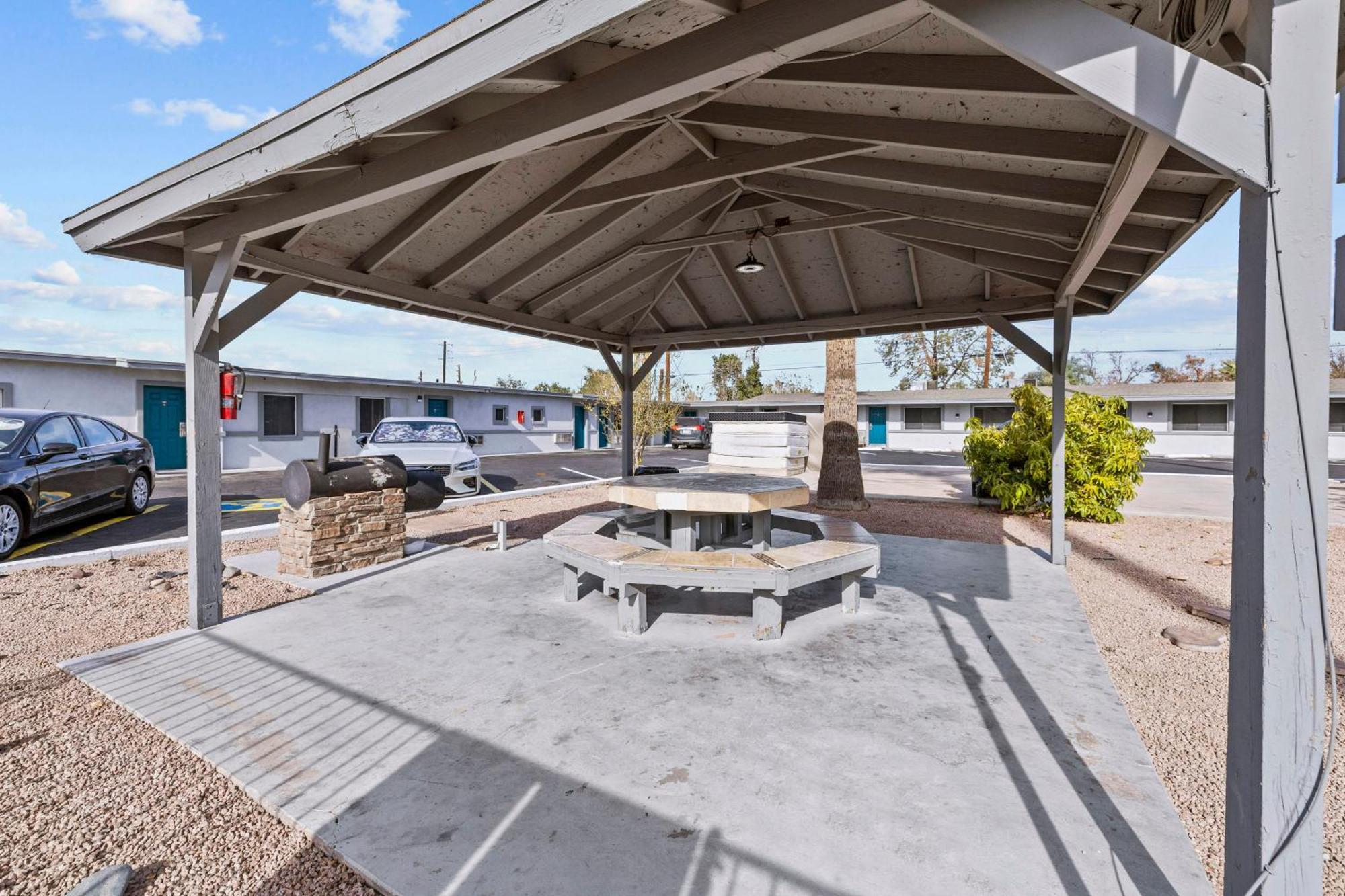 American Executive Inn Mesa Exterior photo
