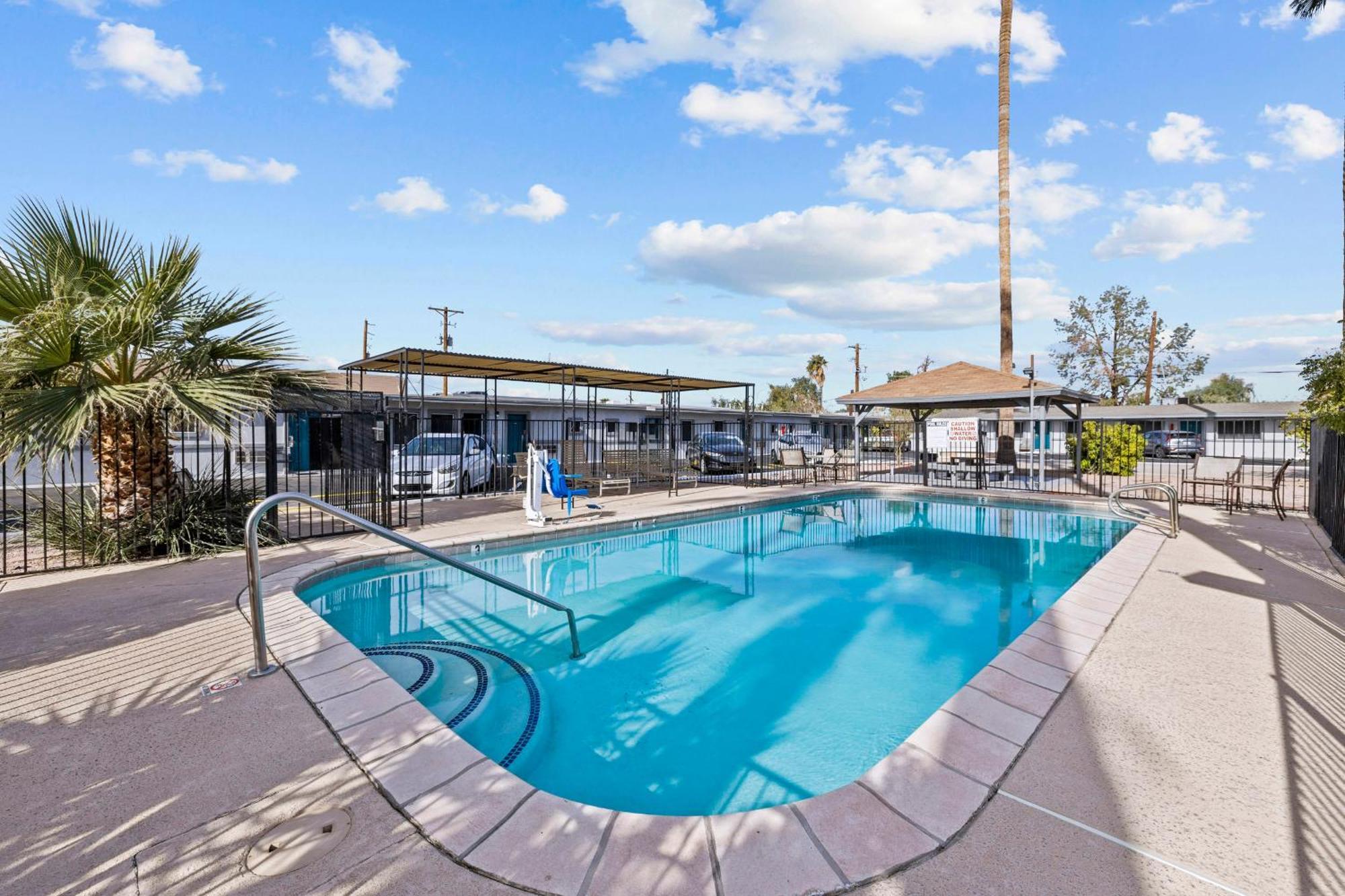 American Executive Inn Mesa Exterior photo