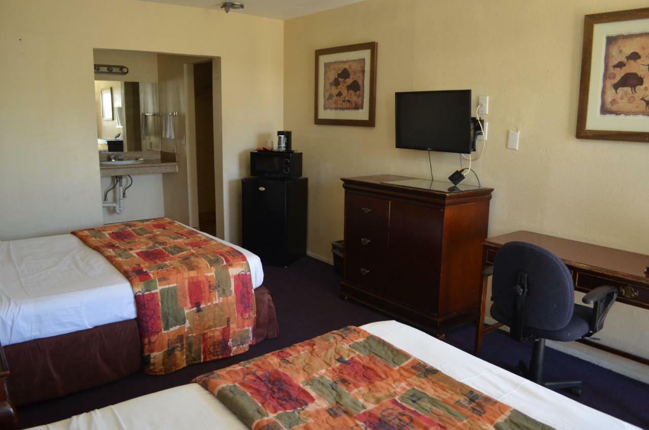American Executive Inn Mesa Exterior photo